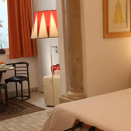 Casa Di Lalla 4* Рим